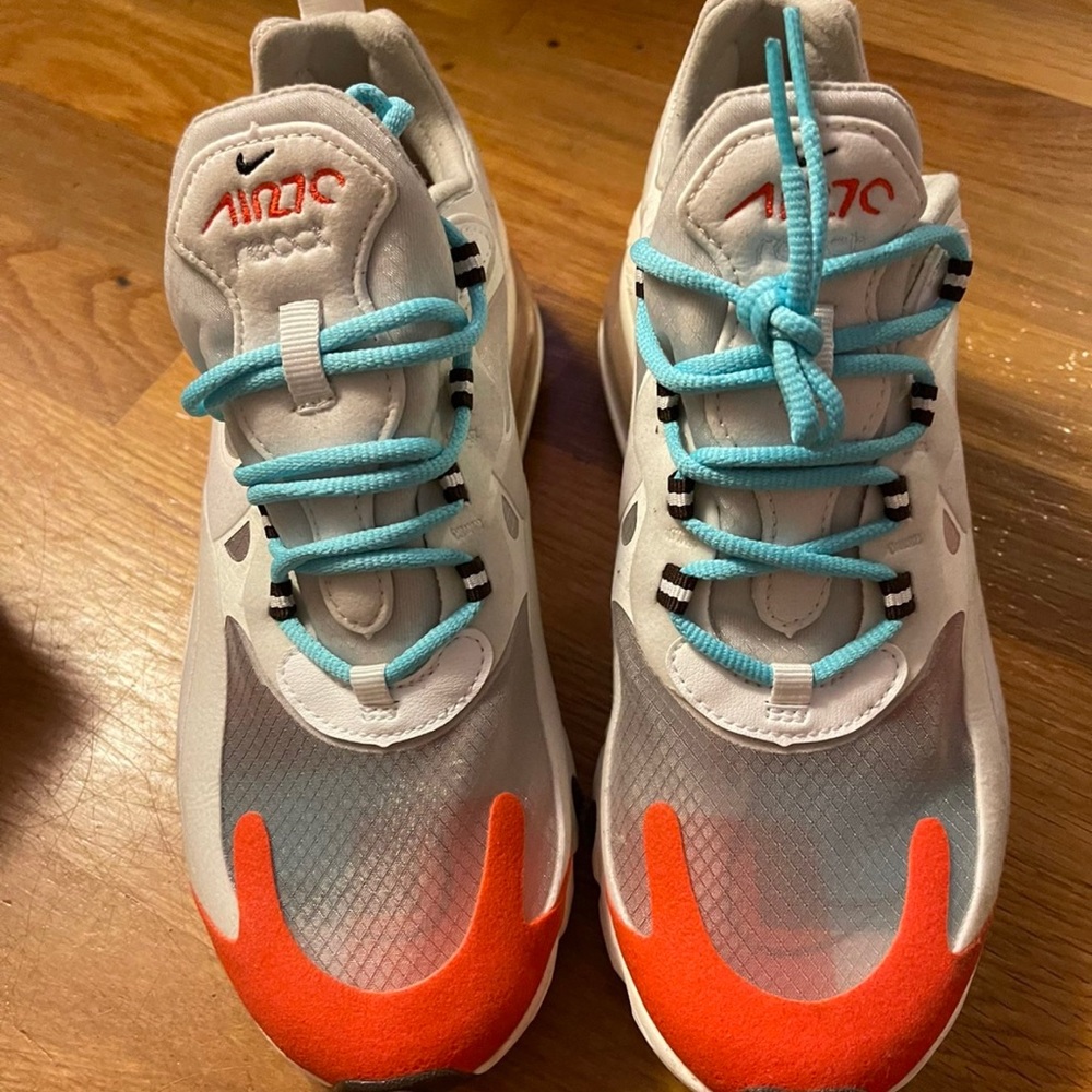 Nike Air Max 270 (Women’s)